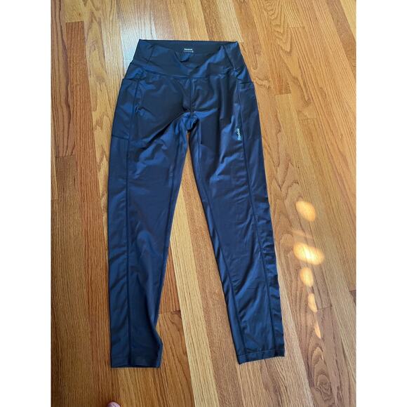Reebok gray 2 pocket leggings XL Perfect condition 91%‎ polyester 9% spandex - Picture 1 of 4